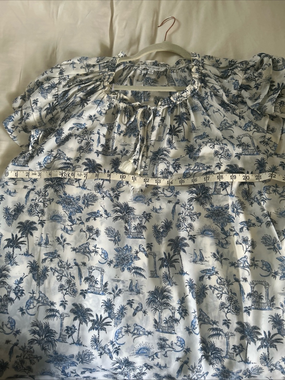 Rose & Olive White and Blue Botanical Tassel Flutter Sleeve Blouse - Picture 3 of 10